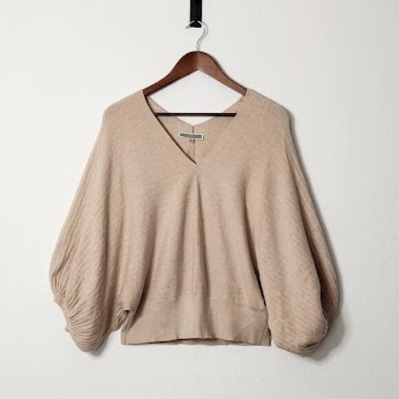 Liquid Sweaters - Liquid by Sioni Women's Cropped Sweater Size Large